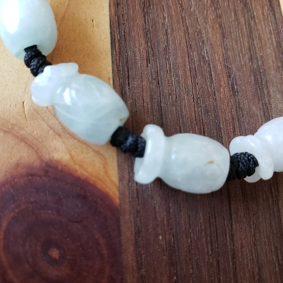 Pineapple adjustable string bracelet - Picture 3 of 5